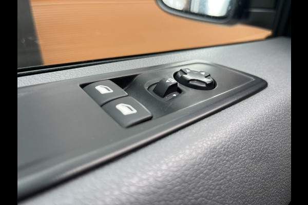 Opel Vivaro 2.0 CDTI 123pk E6 L2 Edition Automaat Lease €287p/m, Trekhaak,  Airco, PDC, Navi, Carplay, Camera, Onderhouds historie aanwezig