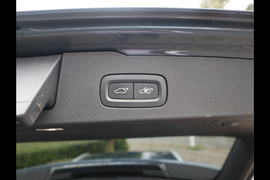 Volvo V60 2.0 B3 Plus Bright Navi / Carplay / Stoel-Stuurverw / Elek Trekhaak / Camera / Stoelmemory / BTW Auto