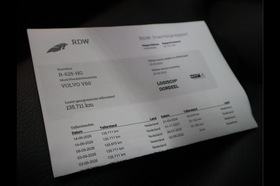 Volvo V60 2.0 B3 Plus Bright Navi / Carplay / Stoel-Stuurverw / Elek Trekhaak / Camera / Stoelmemory / BTW Auto
