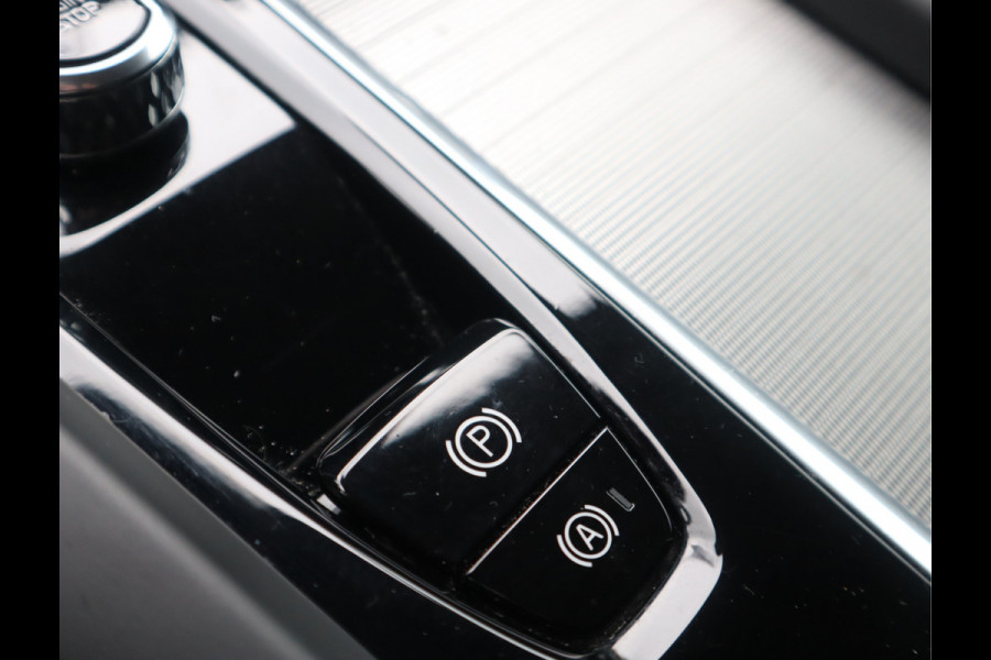 Volvo V60 2.0 B3 Plus Bright Navi / Carplay / Stoel-Stuurverw / Elek Trekhaak / Camera / Stoelmemory / BTW Auto