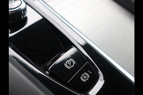 Volvo V60 2.0 B3 Plus Bright Navi / Carplay / Stoel-Stuurverw / Elek Trekhaak / Camera / Stoelmemory / BTW Auto