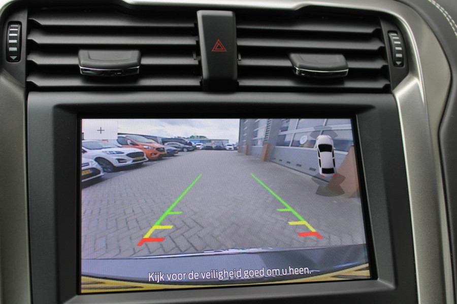 Ford Mondeo Wagon 2.0 IVCT HEV Vignale | 104.700 KM | Lederen interieur | Trekhaak | Adaptieve Cruise Control