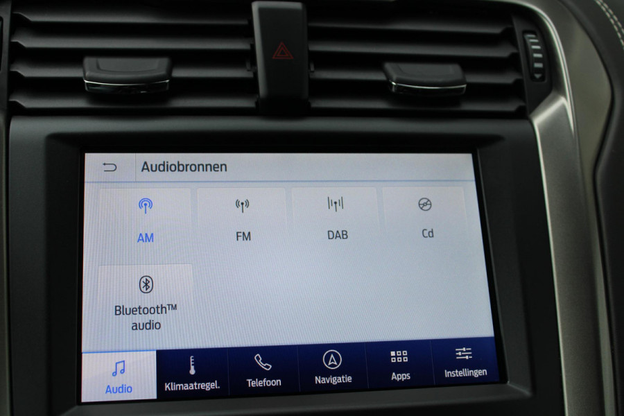 Ford Mondeo Wagon 2.0 IVCT HEV Vignale | 104.700 KM | Lederen interieur | Trekhaak | Adaptieve Cruise Control