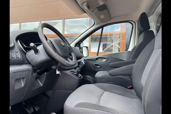 Renault Trafic 2.0 dCi 120pk L2 Comfort Lease €287 p/m, Trekhaak, 2 Schuifdeuren, Airco, PDC, Cruise controle, Onderhoudshistorie aanwezig