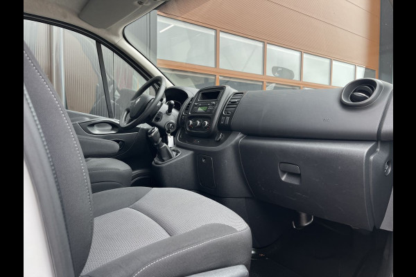 Renault Trafic 2.0 dCi 120pk L2 Comfort Lease €287 p/m, Trekhaak, 2 Schuifdeuren, Airco, PDC, Cruise controle, Onderhoudshistorie aanwezig
