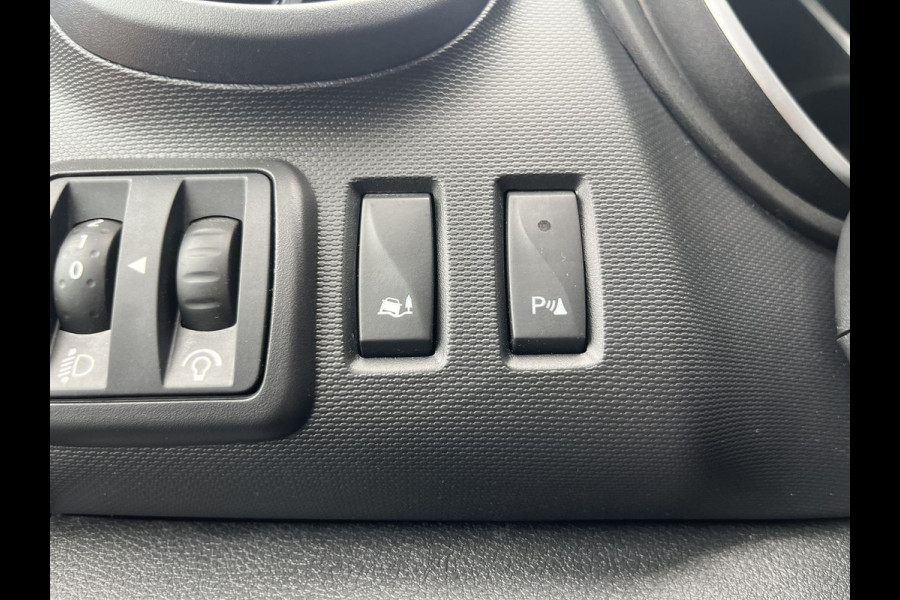 Renault Trafic 2.0 dCi 120pk L2 Comfort Lease €287 p/m, Trekhaak, 2 Schuifdeuren, Airco, PDC, Cruise controle, Onderhoudshistorie aanwezig