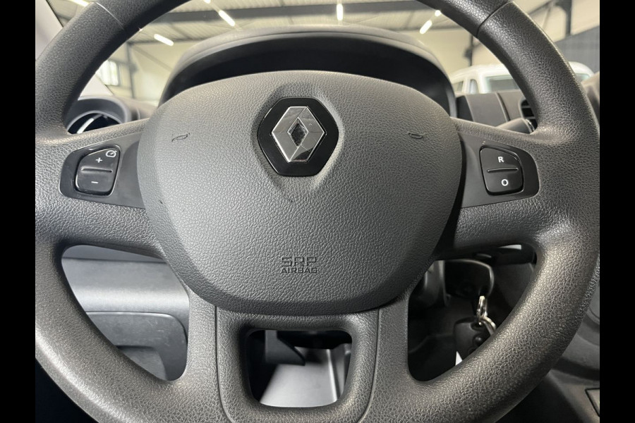 Renault Trafic 2.0 dCi 120pk L2 Comfort Lease €287 p/m, Trekhaak, 2 Schuifdeuren, Airco, PDC, Cruise controle, Onderhoudshistorie aanwezig