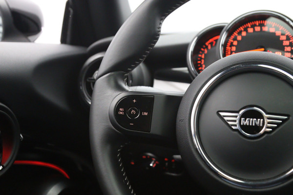 MINI 3-deurs 1.5 Cooper 136 PK Automaat Camden Plus Edition, Panoramadak, LED, Leder, Climate Control