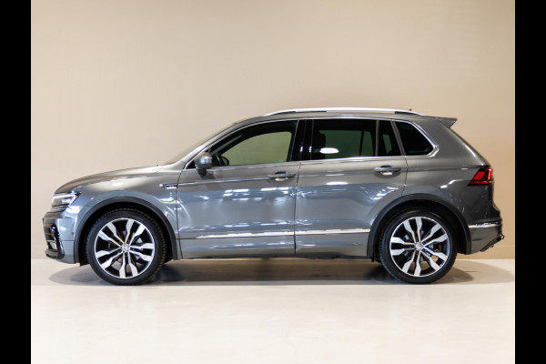 Volkswagen Tiguan 1.5 TSI ACT R-Line / 150pk / Panorama dak / Trekhaak / Achteruitrij camera / NAP / Dealer onderhouden /