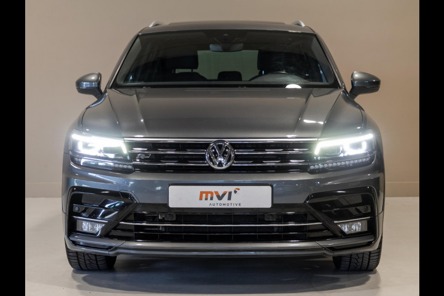 Volkswagen Tiguan 1.5 TSI ACT R-Line / 150pk / Panorama dak / Trekhaak / Achteruitrij camera / NAP / Dealer onderhouden /