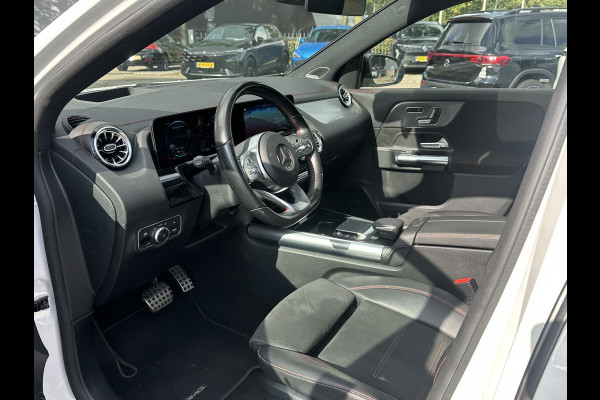 Mercedes-Benz EQA 300 4MATIC Business Solution AMG 67 kWh UNIEK! 19.000KM!| SOH 99%| VAN: 36.900,- VOOR: 34.877,- UW HERFSTVOORDEEL: 2.023,-| ADAPTIVE CRUISE| TREKHAAK| ORIGINEEL NEDERLANDS NAP.| PANO| ELEKTRISCHE STOELEN MET MEMORY| 360 CAMERA| SUPER COMPLEET!|