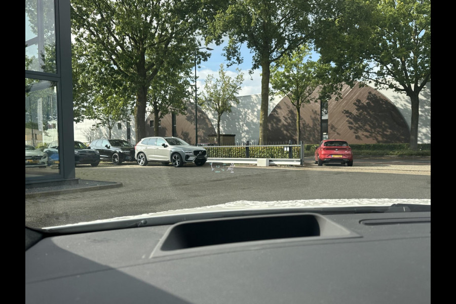 Mercedes-Benz EQA 300 4MATIC Business Solution AMG 67 kWh UNIEK! 19.000KM!| SOH 99%| VAN: 36.900,- VOOR: 34.877,- UW HERFSTVOORDEEL: 2.023,-| ADAPTIVE CRUISE| TREKHAAK| ORIGINEEL NEDERLANDS NAP.| PANO| ELEKTRISCHE STOELEN MET MEMORY| 360 CAMERA| SUPER COMPLEET!|