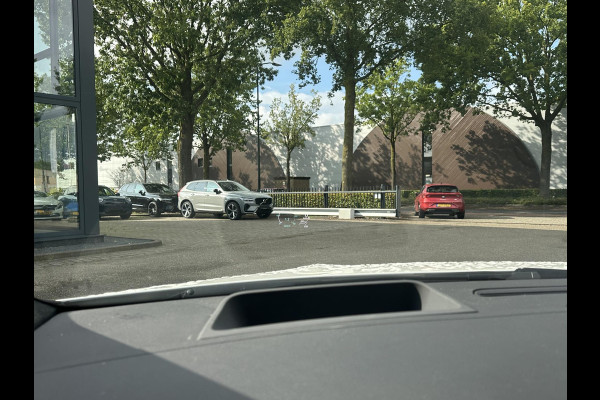 Mercedes-Benz EQA 300 4MATIC Business Solution AMG 67 kWh UNIEK! 19.000KM!| SOH 99%| VAN: 36.900,- VOOR: 34.877,- UW HERFSTVOORDEEL: 2.023,-| ADAPTIVE CRUISE| TREKHAAK| ORIGINEEL NEDERLANDS NAP.| PANO| ELEKTRISCHE STOELEN MET MEMORY| 360 CAMERA| SUPER COMPLEET!|