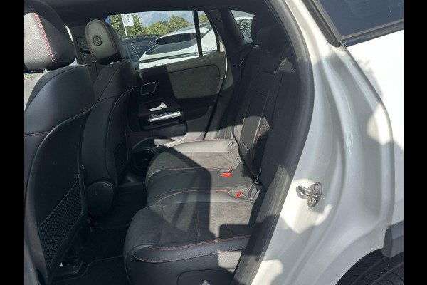 Mercedes-Benz EQA 300 4MATIC Business Solution AMG 67 kWh UNIEK! 19.000KM!| SOH 99%| VAN: 36.900,- VOOR: 34.877,- UW HERFSTVOORDEEL: 2.023,-| ADAPTIVE CRUISE| TREKHAAK| ORIGINEEL NEDERLANDS NAP.| PANO| ELEKTRISCHE STOELEN MET MEMORY| 360 CAMERA| SUPER COMPLEET!|