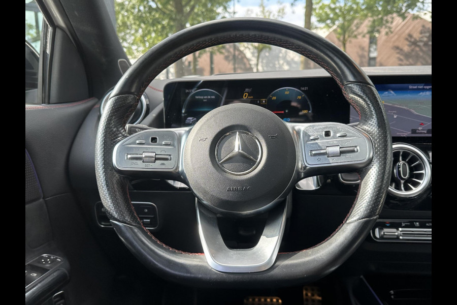 Mercedes-Benz EQA 300 4MATIC Business Solution AMG 67 kWh UNIEK! 19.000KM!| SOH 99%| VAN: 36.900,- VOOR: 34.877,- UW HERFSTVOORDEEL: 2.023,-| ADAPTIVE CRUISE| TREKHAAK| ORIGINEEL NEDERLANDS NAP.| PANO| ELEKTRISCHE STOELEN MET MEMORY| 360 CAMERA| SUPER COMPLEET!|