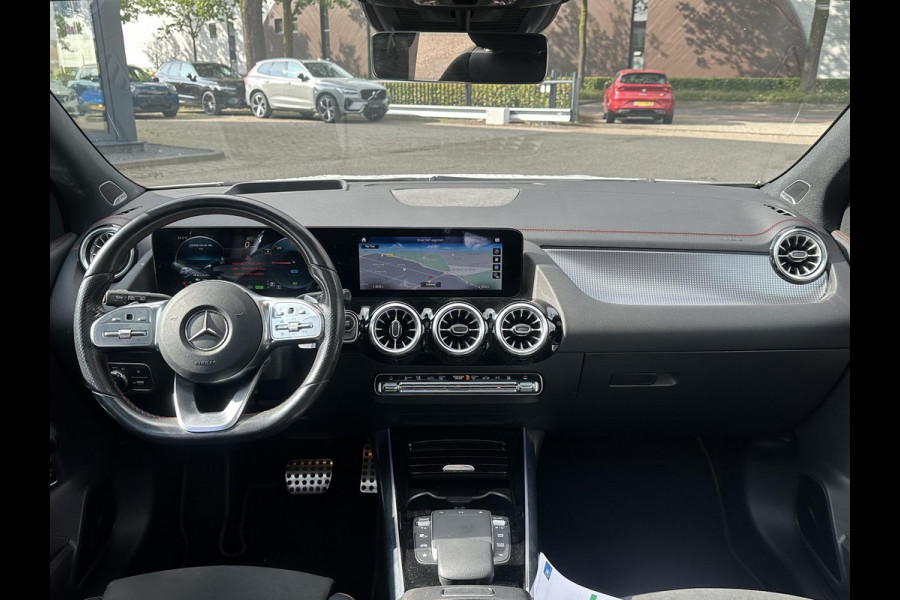 Mercedes-Benz EQA 300 4MATIC Business Solution AMG 67 kWh UNIEK! 19.000KM!| SOH 99%| VAN: 36.900,- VOOR: 34.877,- UW HERFSTVOORDEEL: 2.023,-| ADAPTIVE CRUISE| TREKHAAK| ORIGINEEL NEDERLANDS NAP.| PANO| ELEKTRISCHE STOELEN MET MEMORY| 360 CAMERA| SUPER COMPLEET!|