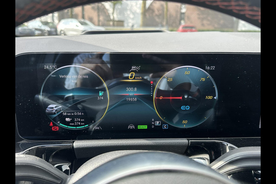 Mercedes-Benz EQA 300 4MATIC Business Solution AMG 67 kWh UNIEK! 19.000KM!| SOH 99%| VAN: 36.900,- VOOR: 34.877,- UW HERFSTVOORDEEL: 2.023,-| ADAPTIVE CRUISE| TREKHAAK| ORIGINEEL NEDERLANDS NAP.| PANO| ELEKTRISCHE STOELEN MET MEMORY| 360 CAMERA| SUPER COMPLEET!|