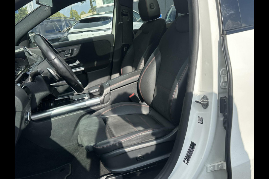 Mercedes-Benz EQA 300 4MATIC Business Solution AMG 67 kWh UNIEK! 19.000KM!| SOH 99%| VAN: 36.900,- VOOR: 34.877,- UW HERFSTVOORDEEL: 2.023,-| ADAPTIVE CRUISE| TREKHAAK| ORIGINEEL NEDERLANDS NAP.| PANO| ELEKTRISCHE STOELEN MET MEMORY| 360 CAMERA| SUPER COMPLEET!|