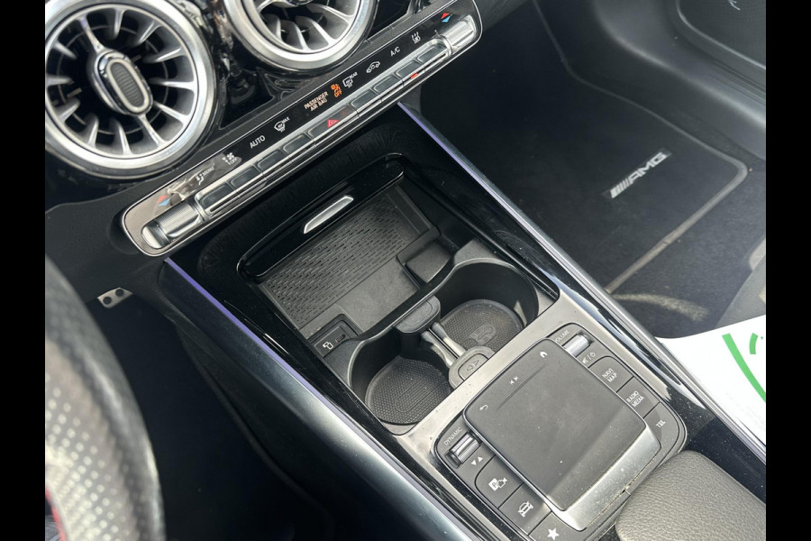 Mercedes-Benz EQA 300 4MATIC Business Solution AMG 67 kWh UNIEK! 19.000KM!| SOH 99%| VAN: 36.900,- VOOR: 34.877,- UW HERFSTVOORDEEL: 2.023,-| ADAPTIVE CRUISE| TREKHAAK| ORIGINEEL NEDERLANDS NAP.| PANO| ELEKTRISCHE STOELEN MET MEMORY| 360 CAMERA| SUPER COMPLEET!|