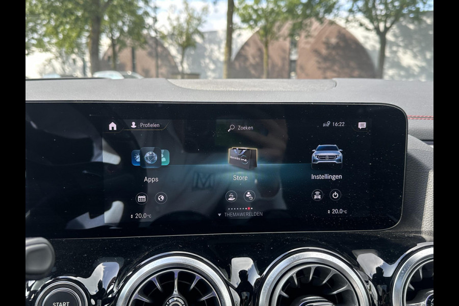 Mercedes-Benz EQA 300 4MATIC Business Solution AMG 67 kWh UNIEK! 19.000KM!| SOH 99%| VAN: 36.900,- VOOR: 34.877,- UW HERFSTVOORDEEL: 2.023,-| ADAPTIVE CRUISE| TREKHAAK| ORIGINEEL NEDERLANDS NAP.| PANO| ELEKTRISCHE STOELEN MET MEMORY| 360 CAMERA| SUPER COMPLEET!|