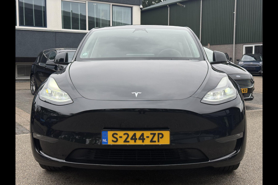 Tesla Model Y Long Range AWD 75 kWh VAN: 38.900,- VOOR: 35.877,- UW HERFSTVOORDEEL: 3.023,-|SOH 92%| ORIGINEEL NED. NAP| 1STE EIGENAAR!| FABRIEKSGARANTIE OP ACCU & AANDRIJFLIJN TOT 2031 OF 192.000 KM| BTW VERREKENBAAR|