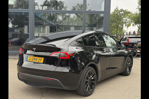 Tesla Model Y Long Range AWD 75 kWh VAN: 38.900,- VOOR: 35.877,- UW HERFSTVOORDEEL: 3.023,-|SOH 92%| ORIGINEEL NED. NAP| 1STE EIGENAAR!| FABRIEKSGARANTIE OP ACCU & AANDRIJFLIJN TOT 2031 OF 192.000 KM| BTW VERREKENBAAR|