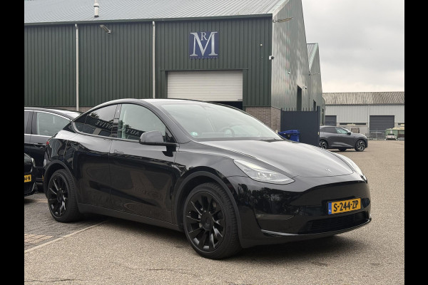 Tesla Model Y Long Range AWD 75 kWh VAN: 38.900,- VOOR: 35.877,- UW HERFSTVOORDEEL: 3.023,-|SOH 92%| ORIGINEEL NED. NAP| 1STE EIGENAAR!| FABRIEKSGARANTIE OP ACCU & AANDRIJFLIJN TOT 2031 OF 192.000 KM| BTW VERREKENBAAR|