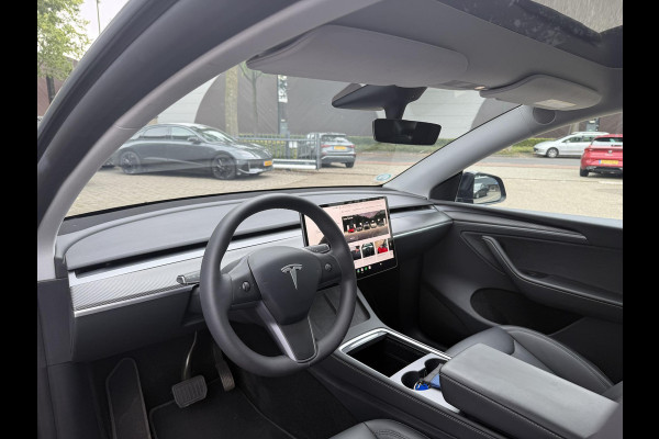 Tesla Model Y Long Range AWD 75 kWh VAN: 38.900,- VOOR: 35.877,- UW HERFSTVOORDEEL: 3.023,-|SOH 92%| ORIGINEEL NED. NAP| 1STE EIGENAAR!| FABRIEKSGARANTIE OP ACCU & AANDRIJFLIJN TOT 2031 OF 192.000 KM| BTW VERREKENBAAR|