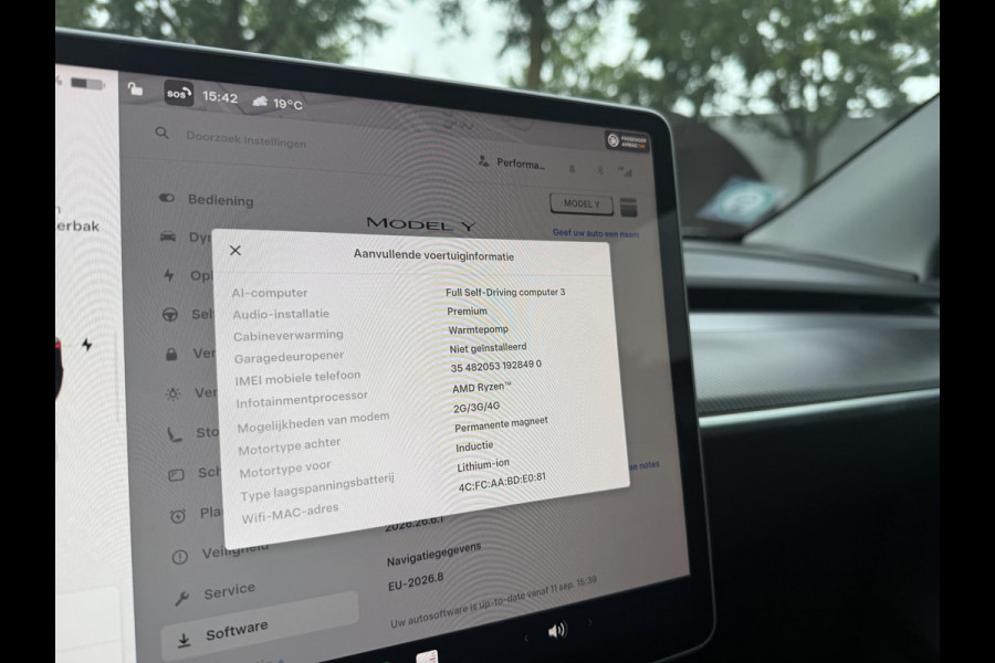 Tesla Model Y Long Range AWD 75 kWh VAN: 38.900,- VOOR: 35.877,- UW HERFSTVOORDEEL: 3.023,-|SOH 92%| ORIGINEEL NED. NAP| 1STE EIGENAAR!| FABRIEKSGARANTIE OP ACCU & AANDRIJFLIJN TOT 2031 OF 192.000 KM| BTW VERREKENBAAR|