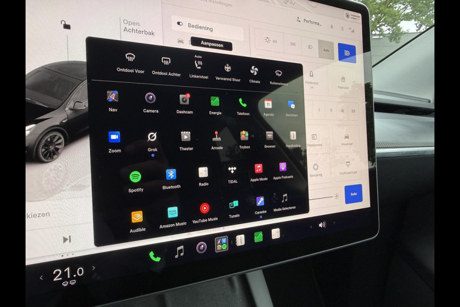 Tesla Model Y Long Range AWD 75 kWh VAN: 38.900,- VOOR: 35.877,- UW HERFSTVOORDEEL: 3.023,-|SOH 92%| ORIGINEEL NED. NAP| 1STE EIGENAAR!| FABRIEKSGARANTIE OP ACCU & AANDRIJFLIJN TOT 2031 OF 192.000 KM| BTW VERREKENBAAR|