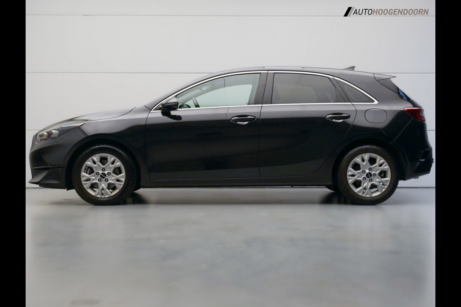 Kia Ceed 1.5 T-GDi MHEV DynamicLine Luxe (APPLE CARPLAY,ACHTERUITRIJCAMERA,PARKEERSENSOREN,LANE ASSIST,ADAPTIVE CRUISE,TOPCONDITIE