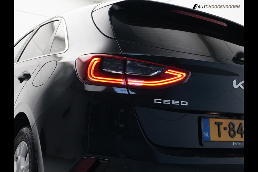 Kia Ceed 1.5 T-GDi MHEV DynamicLine Luxe (APPLE CARPLAY,ACHTERUITRIJCAMERA,PARKEERSENSOREN,LANE ASSIST,ADAPTIVE CRUISE,TOPCONDITIE