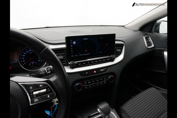 Kia Ceed 1.5 T-GDi MHEV DynamicLine Luxe (APPLE CARPLAY,ACHTERUITRIJCAMERA,PARKEERSENSOREN,LANE ASSIST,ADAPTIVE CRUISE,TOPCONDITIE