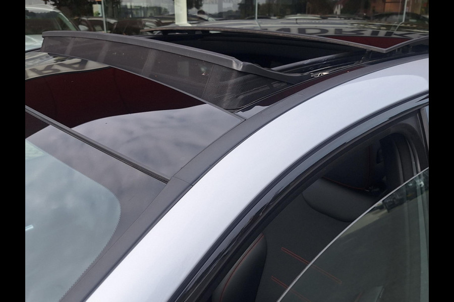 Mercedes-Benz B-Klasse 250 e Business Solution AMG Limited | Pano | AMG pack | Digt Dash |
