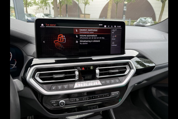 BMW iX3 High Executive 80 kWh M-SPORT SHADOW| SOH 99%| VAN: 43.900,- VOOR: 40.877,- UW HERFSTVOORDEEL: 3.023,| SUPER COMPLEET!| 360 CAMERA| HARMAN KARDON| ELEKTRISCHE STOELEN| HUD|DRIVING ASS. PROFF!| ELEKTRISCHE ACHTERKLEP| GESTURE CONTROL|