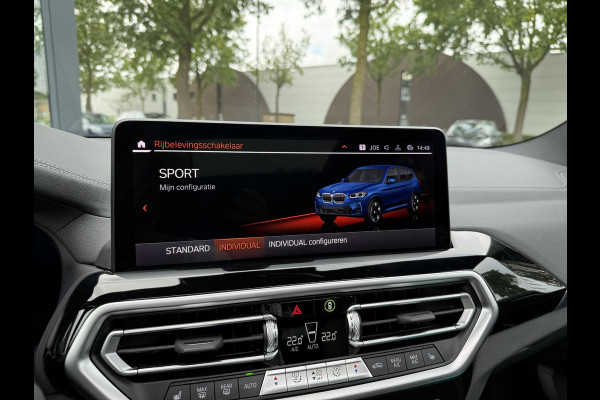 BMW iX3 High Executive 80 kWh M-SPORT SHADOW| SOH 99%| VAN: 43.900,- VOOR: 40.877,- UW HERFSTVOORDEEL: 3.023,| SUPER COMPLEET!| 360 CAMERA| HARMAN KARDON| ELEKTRISCHE STOELEN| HUD|DRIVING ASS. PROFF!| ELEKTRISCHE ACHTERKLEP| GESTURE CONTROL|