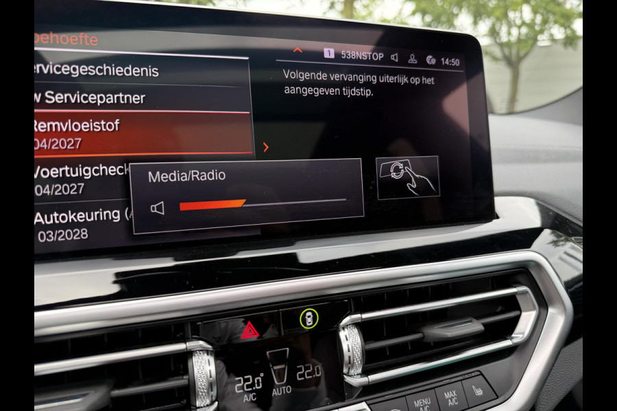 BMW iX3 High Executive 80 kWh M-SPORT SHADOW| SOH 99%| VAN: 43.900,- VOOR: 40.877,- UW HERFSTVOORDEEL: 3.023,| SUPER COMPLEET!| 360 CAMERA| HARMAN KARDON| ELEKTRISCHE STOELEN| HUD|DRIVING ASS. PROFF!| ELEKTRISCHE ACHTERKLEP| GESTURE CONTROL|