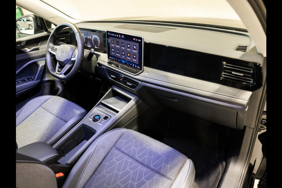 Volkswagen Tiguan 1.5 eTSI Life Edition / 130pk / Rondomzicht camera / Dodehoek assistent / Stoelverwarming /