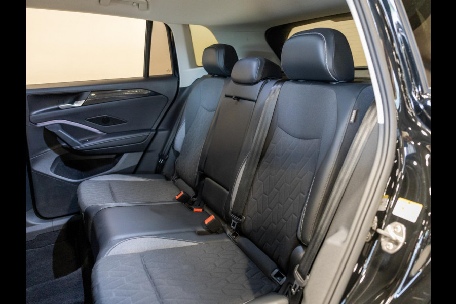 Volkswagen Tiguan 1.5 eTSI Life Edition / 130pk / Rondomzicht camera / Dodehoek assistent / Stoelverwarming /