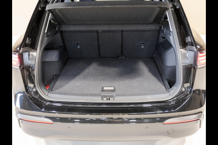 Volkswagen Tiguan 1.5 eTSI Life Edition / 130pk / Rondomzicht camera / Dodehoek assistent / Stoelverwarming /
