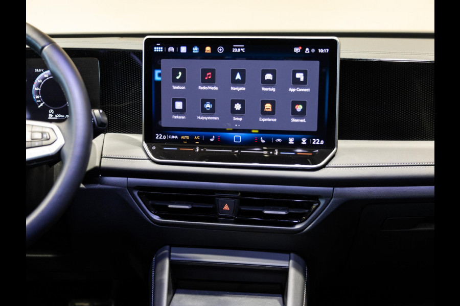 Volkswagen Tiguan 1.5 eTSI Life Edition / 130pk / Rondomzicht camera / Dodehoek assistent / Stoelverwarming /