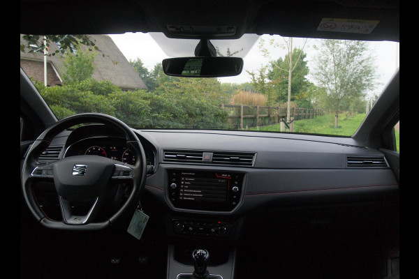 Seat Ibiza 1.0 TSI FR Business Intense | Camera | Apple Carplay | Trekhaak | Virtual Cockpit | NL-Auto |