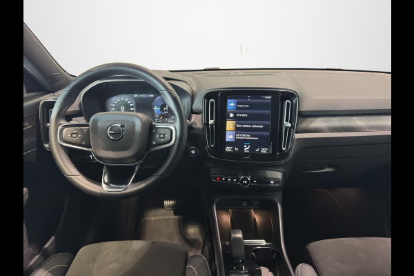 Volvo XC40 T4 Aut. Plug-in hybrid Plus Dark Parkeercamera Stoelverwarming 211pk