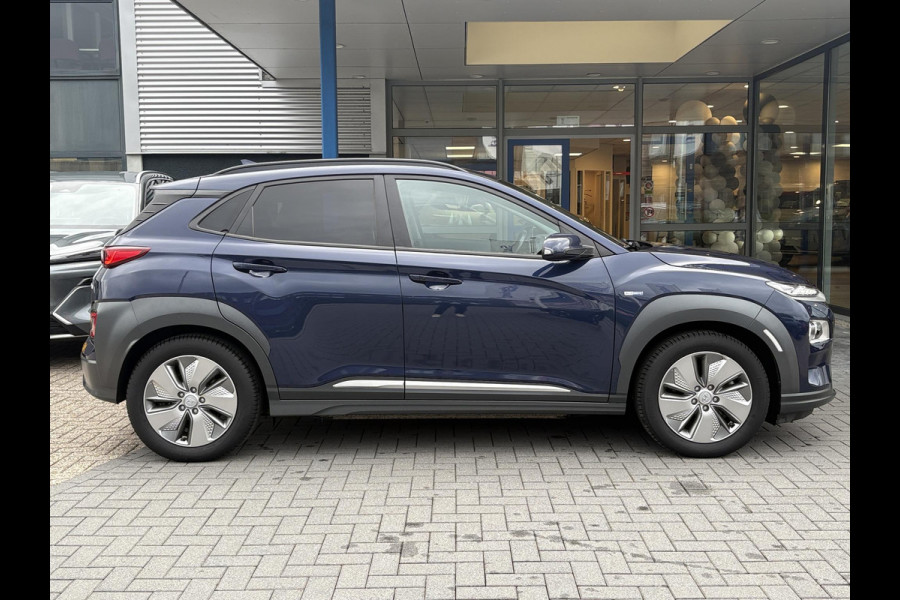 Hyundai Kona EV Fashion 64 kWh | SOH 100% | Head-up Display | Camera | Dodehoeksensoren | Krell Audio | Navi |