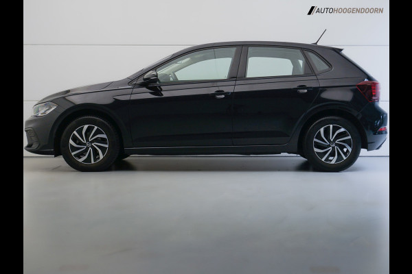 Volkswagen Polo 1.0 TSI Life Sport (ADAPTIVE CRUISE,APPLE CARPLAY,DIGITALE COCKPIT,AIRCO,AUTOMATISCHE VERLICHTING,TOPCONDITIE)