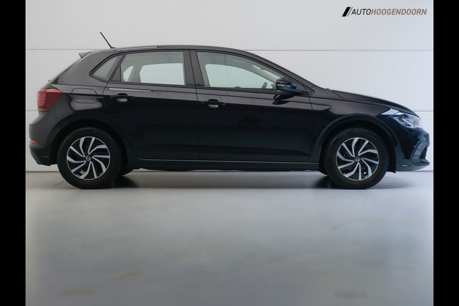 Volkswagen Polo 1.0 TSI Life Sport (ADAPTIVE CRUISE,APPLE CARPLAY,DIGITALE COCKPIT,AIRCO,AUTOMATISCHE VERLICHTING,TOPCONDITIE)