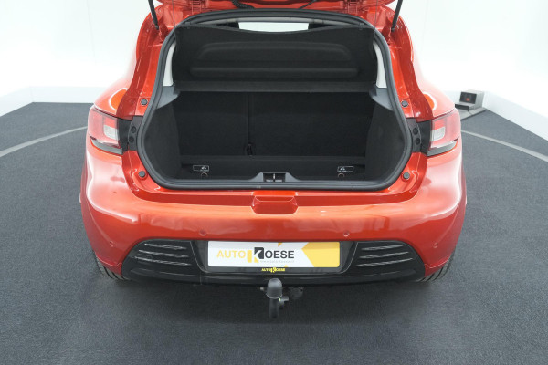 Renault Clio TCe 90 Limited | Trekhaak | Parkeersensoren | Navigatie | Cruise Control | Begrenzer | Bluetooth Verbinding