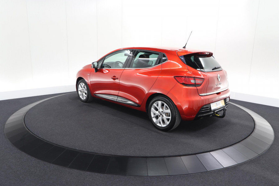 Renault Clio TCe 90 Limited | Trekhaak | Parkeersensoren | Navigatie | Cruise Control | Begrenzer | Bluetooth Verbinding