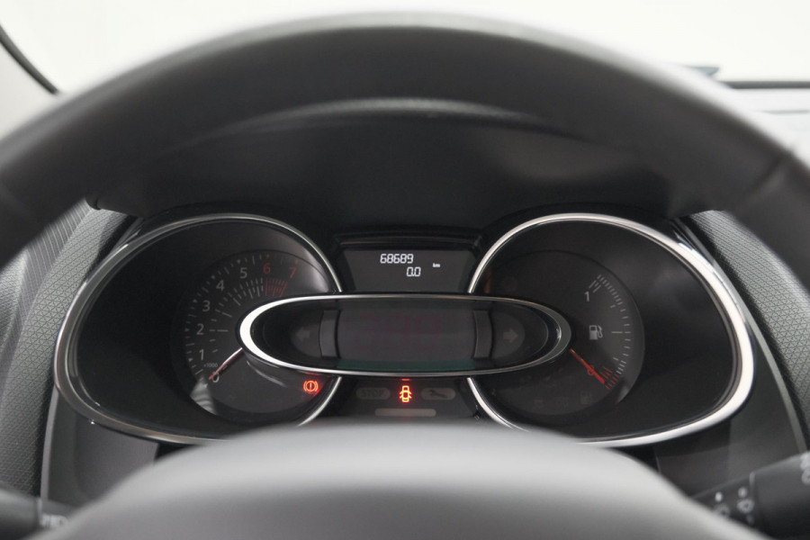 Renault Clio TCe 90 Limited | Trekhaak | Parkeersensoren | Navigatie | Cruise Control | Begrenzer | Bluetooth Verbinding