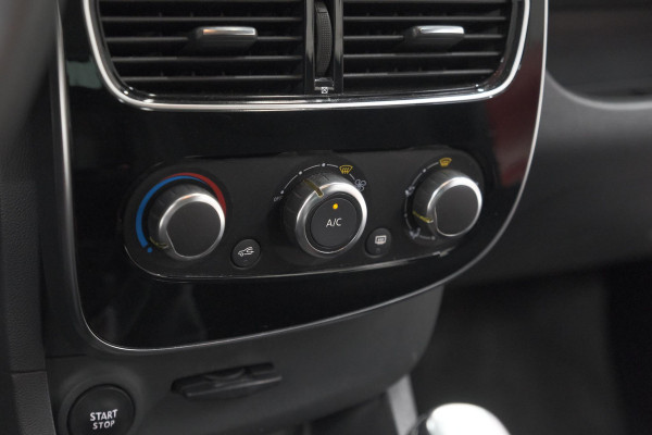 Renault Clio TCe 90 Limited | Trekhaak | Parkeersensoren | Navigatie | Cruise Control | Begrenzer | Bluetooth Verbinding